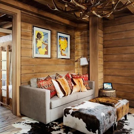 El Lodge, & Ξενοδοχείο 5*