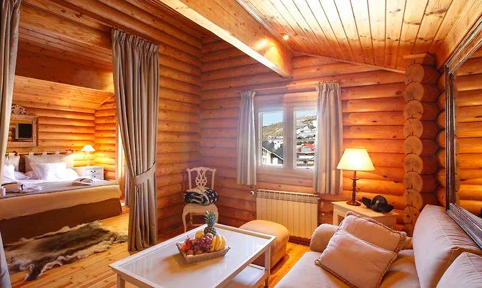 El Lodge, & Hotel 5*